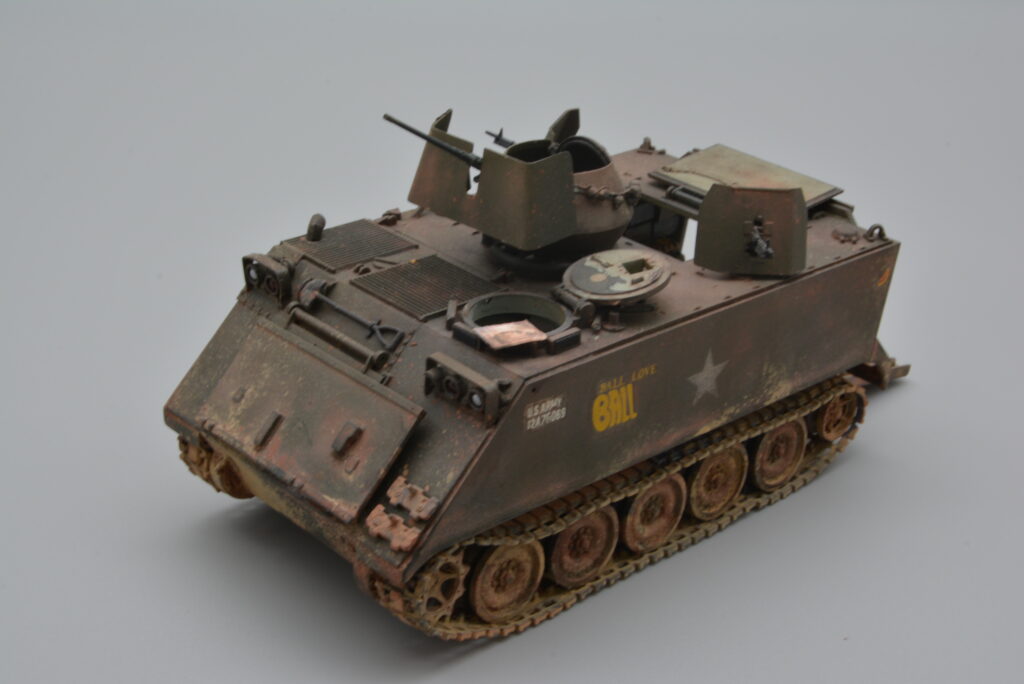 M113